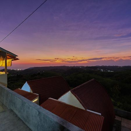 D Sebuluh Bungalow Batumadeg Εξωτερικό φωτογραφία