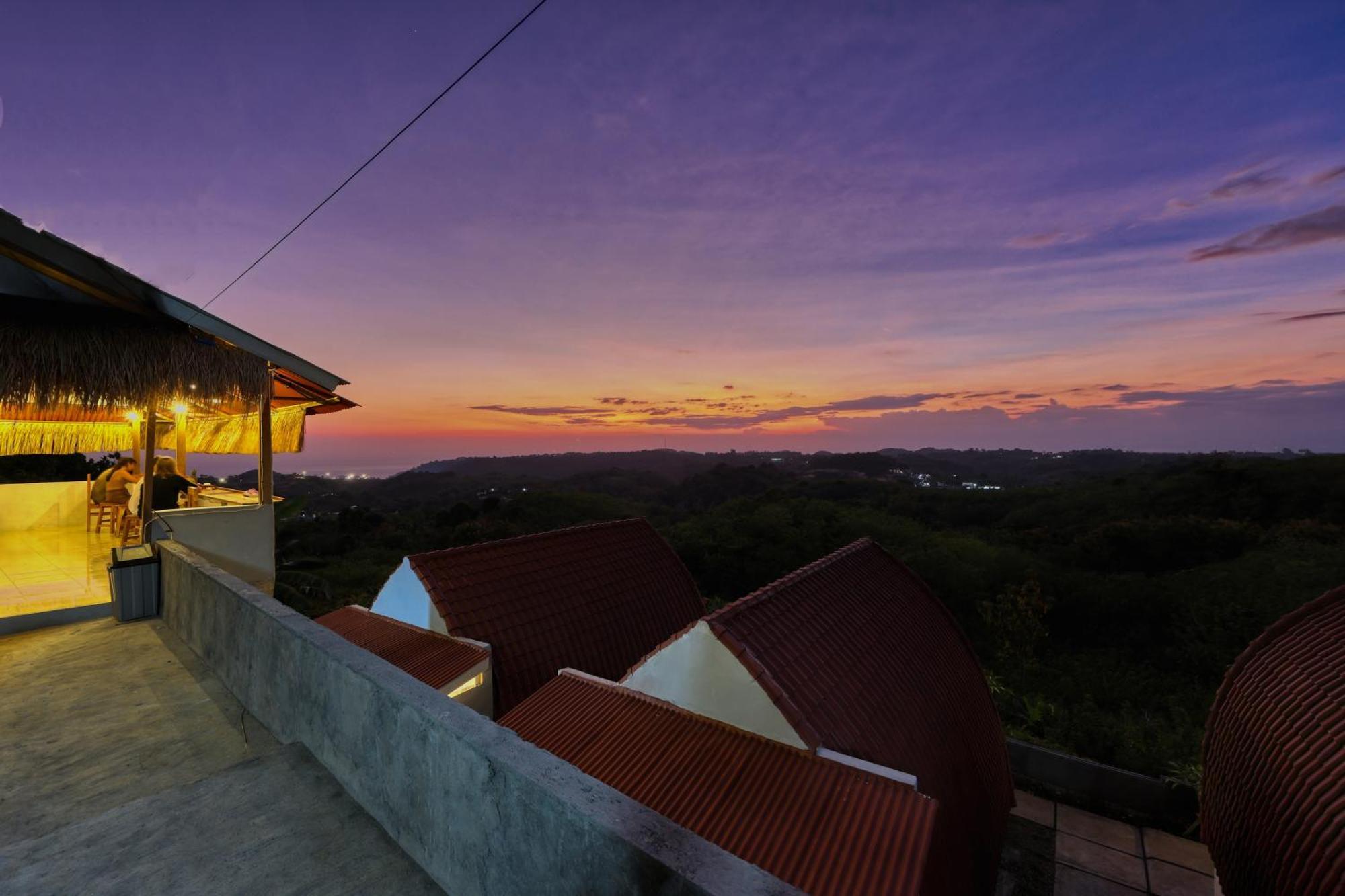 D Sebuluh Bungalow Batumadeg Εξωτερικό φωτογραφία